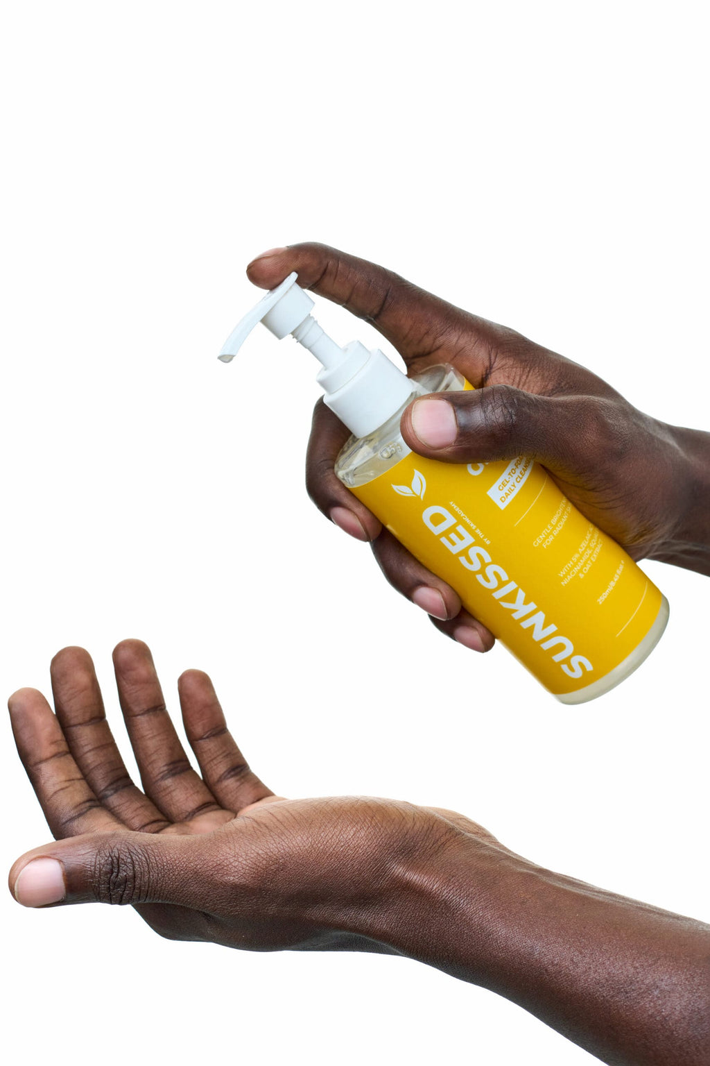 Sunkissed Hello Glow Cleanser 250ml